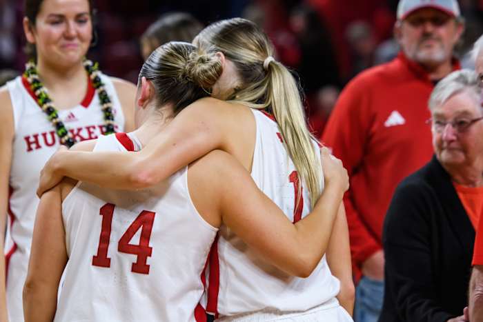 17_Callin Hake, Jaz Shelley_WBBvsMinnesota0224